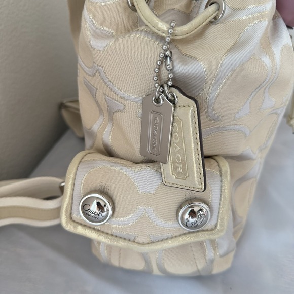 Coach Poppy Backpack 16696 Champagne Cream Signature C Logo Metallic Excellent - Picture 10 of 16
